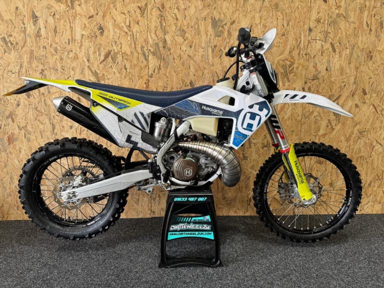 Husqvarna TE300 Heritage 2023 TPI - DIRT Wheelz UK 01633 497007