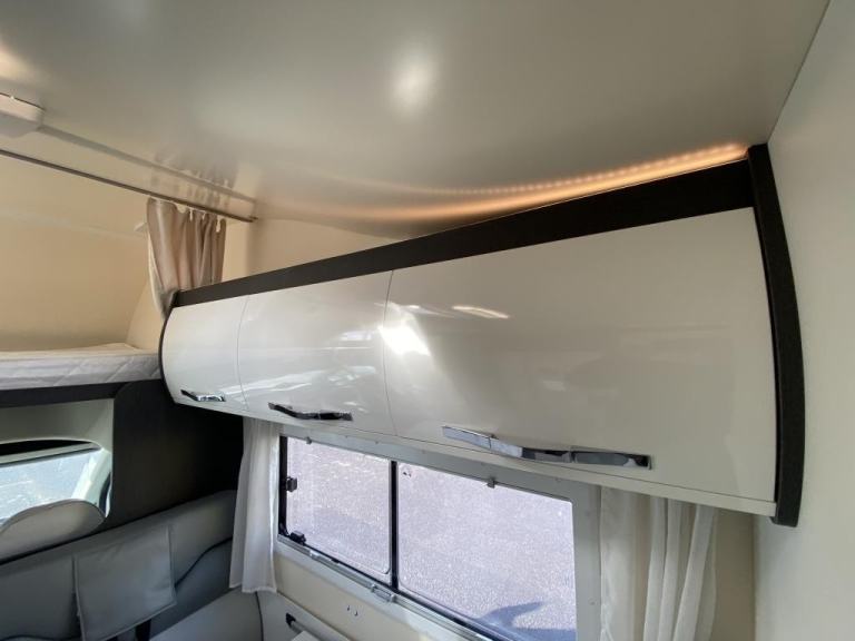 2021 (71) ROLLER TEAM ZEFIRO 690 FAMILY MOTORHOME