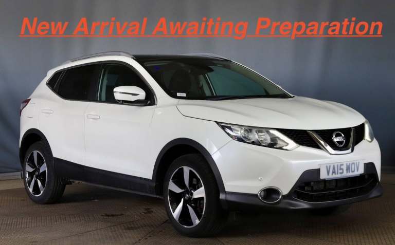 2015 Nissan Qashqai 1.2 DiG-T N-Tec+ 5dr HATCHBACK PETROL Manual