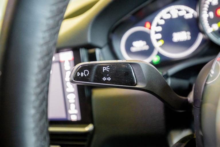 2020 Porsche Cayenne E-Hybrid 5dr Tiptronic S ESTATE PETROL/ELECTRIC Automatic