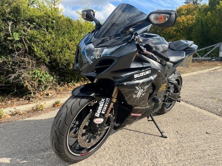 2010 10 SUZUKI GSXR 1000 K9 GSXR1000 SPORTS SUPERBIKE BLACKCBR NEW MOT HISTORY