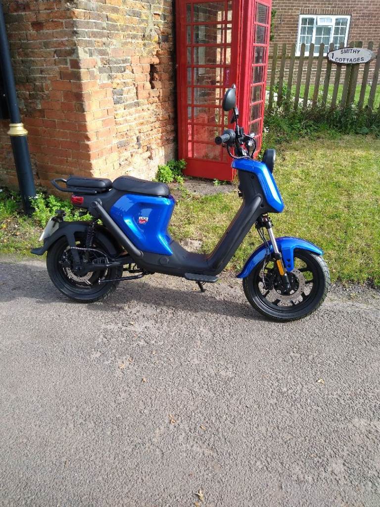 NIU electric moped