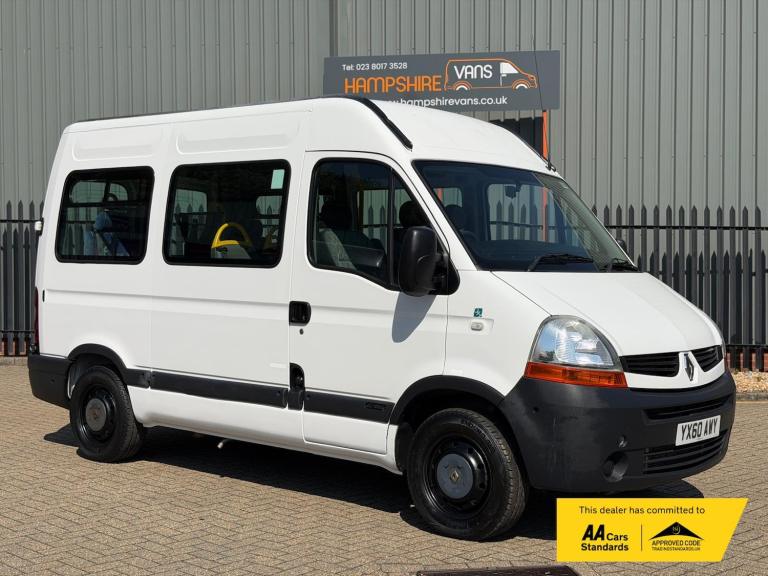2010 Renault Master 2.5D SL33 Minibus 4dr Diesel Manual FWD L1 H2 (78 bhp) Window Van Diesel Manual