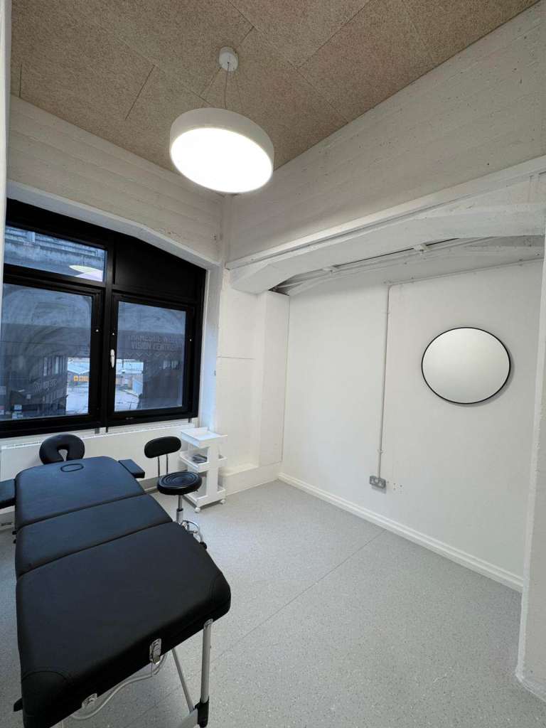 MONTHLY Treatment- Therapy- Aesthetics- CLINIC ROOMS TO RENT in E16, London