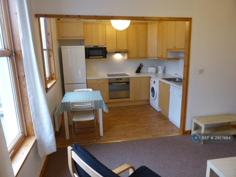 2 bedroom flat in Aberdeen, Aberdeen, AB24 (2 bed) (#2957884)