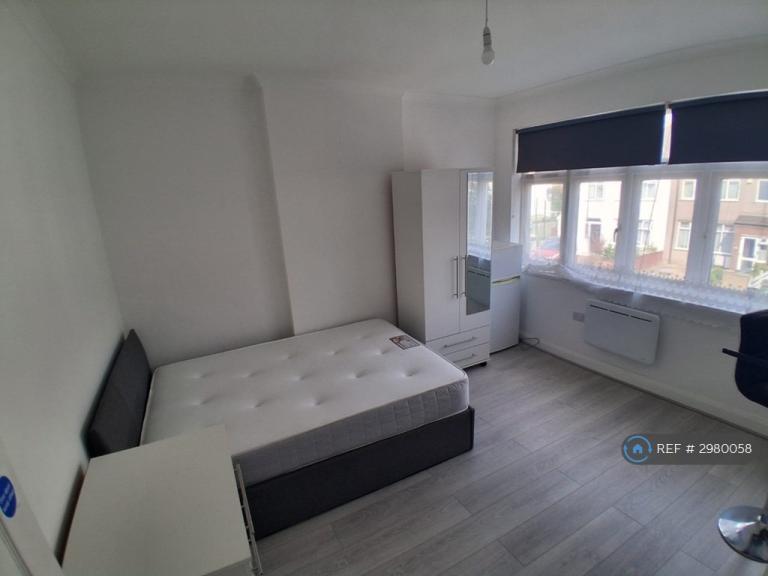 1 bedroom in Stockport Road, London, SW16 (#2980058)