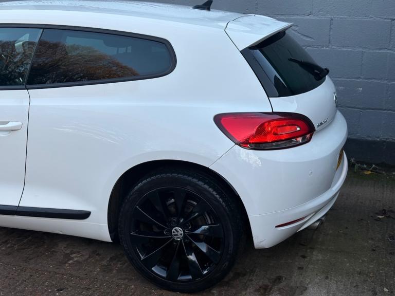 2013 Volkswagen Scirocco 2.0 TDi BlueMotion Tech GT 3dr [Nav/Leather] COUPE Diesel Manual