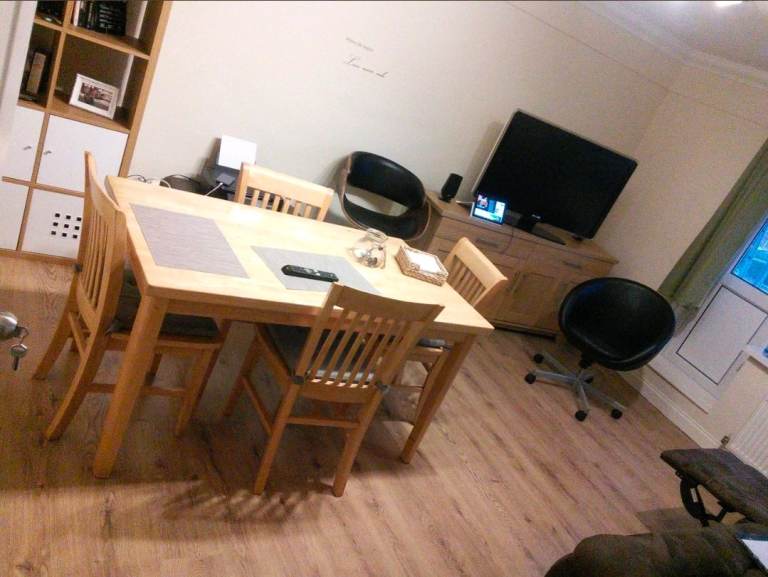 Lovely 2 bedroom flat furnished for sale