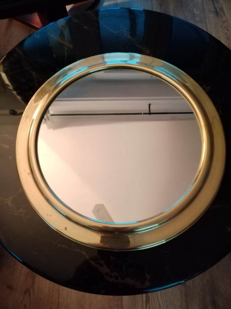 Round Mirror 