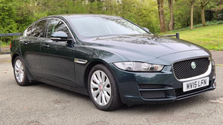 JAGUAR XE 2.0d SE 4dr MANY EXTRAS DRIVES FANTASTIC - LOW MILES FOR YEAR