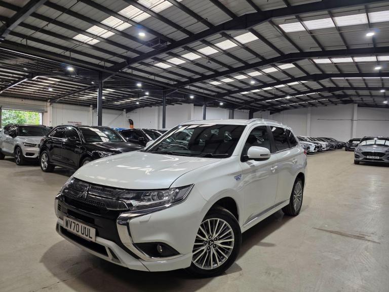 2020 Mitsubishi Outlander 2.4h TwinMotor 13.8kWh Dynamic CVT 4WD Euro 6 (s/s) 5dr ESTATE Petrol/E...