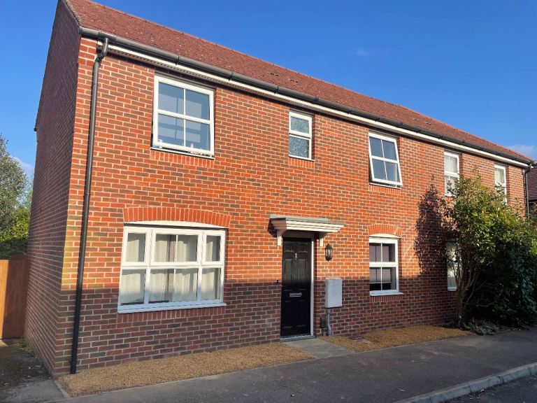 3 Bedroom house to rent in Bracknell 
