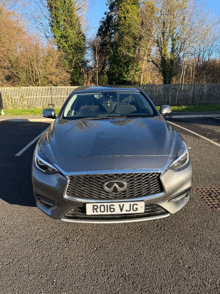 Infiniti, Q30, Hatchback, 2016, Manual, 1461 (cc), 5 doors