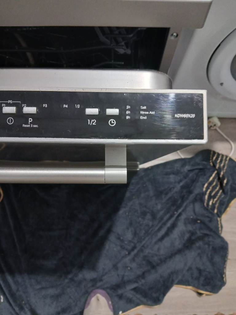 Silver Dishwasher - Good Condition, Ready to Go