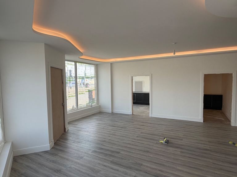 LUXURY CLINIC / OFFICE ROOMS TO RENT – PAISLEY ROAD WEST