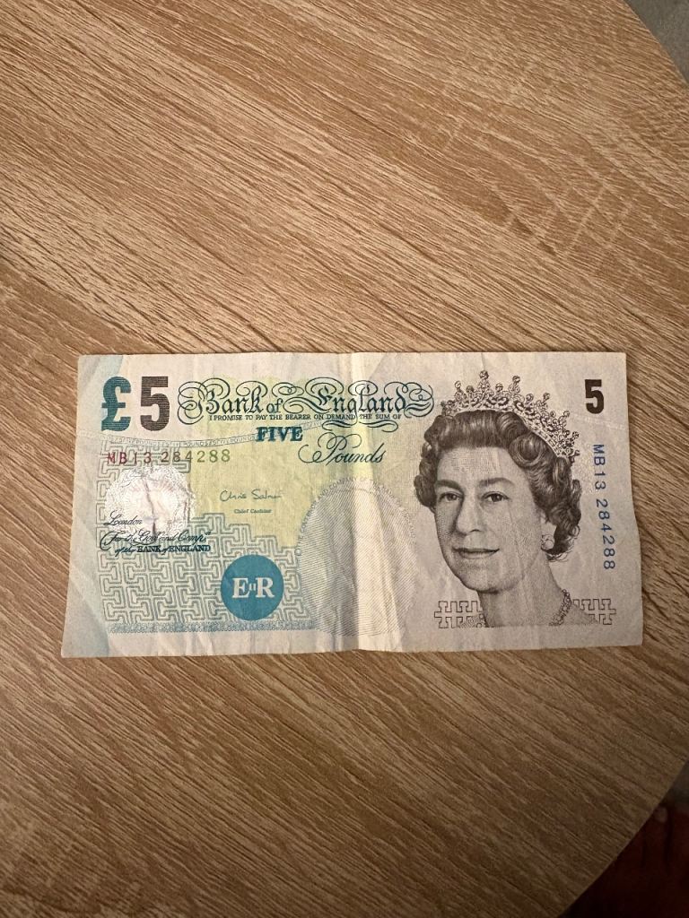 Old Bank of England Five Pound Note