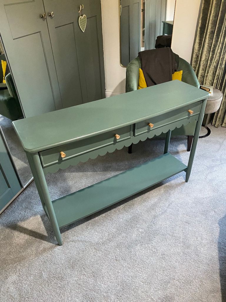 Free companion table