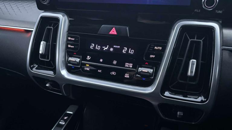 2021 Kia Sorento 1.6 T-GDi HEV 3 5dr Auto SUV Hybrid Ele Automatic