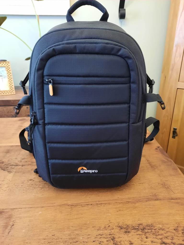 Lowepro Tahoe BP 150 Camera Backpack – Black, As Good As New