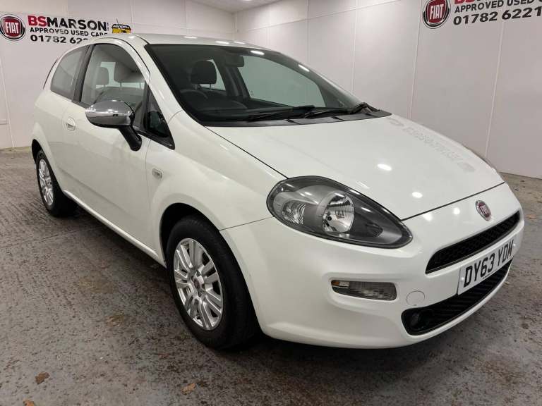 2013 Fiat Punto 1.4 Easy 3dr HATCHBACK PETROL Manual