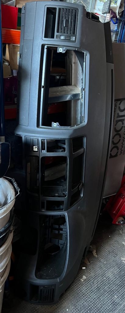 VW Transporter Dashboard T5.1