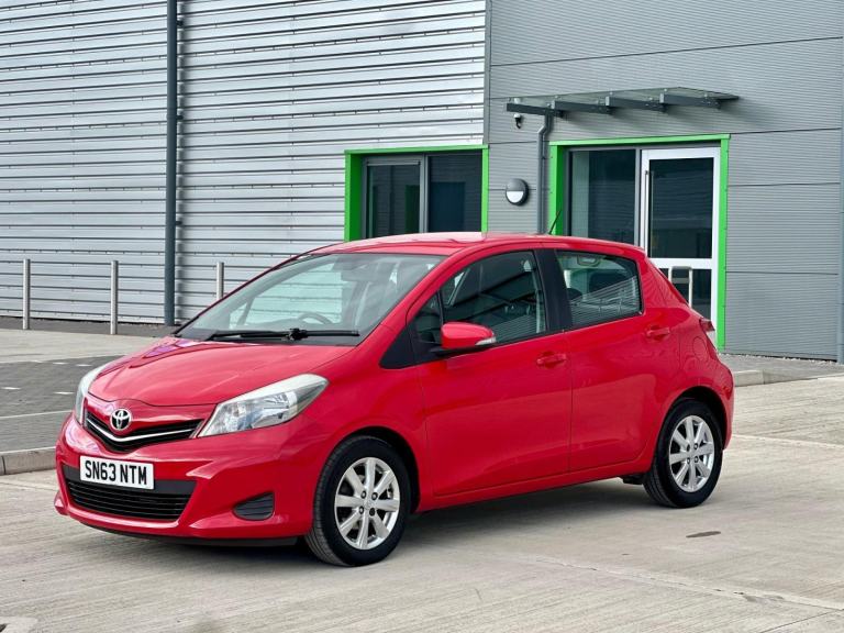 2013 Toyota Yaris 1.33 VVT-i TR 5dr HATCHBACK Petrol Manual
