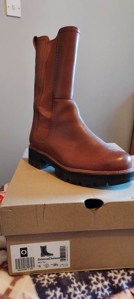 Ladies boots/slip on new/like new individually priced below or £150 for the lot ono