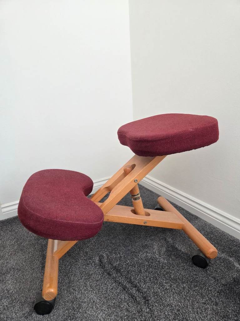 Ergonomic kneeling Chair With Height Adjustment 2 Colours (Red)