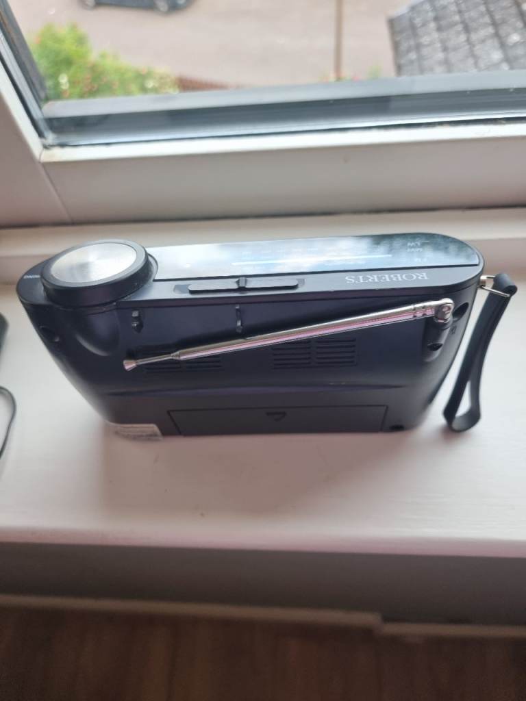 2 Roberts Radios 