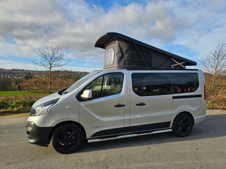 RENAULT TRAFIC POP TOP CAMPERVAN 2017
