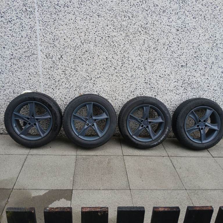 Wheel and tyres for sale 