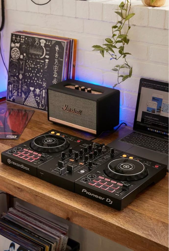 Pioneer DDJ-400 (Brand New, Unopened) — £250