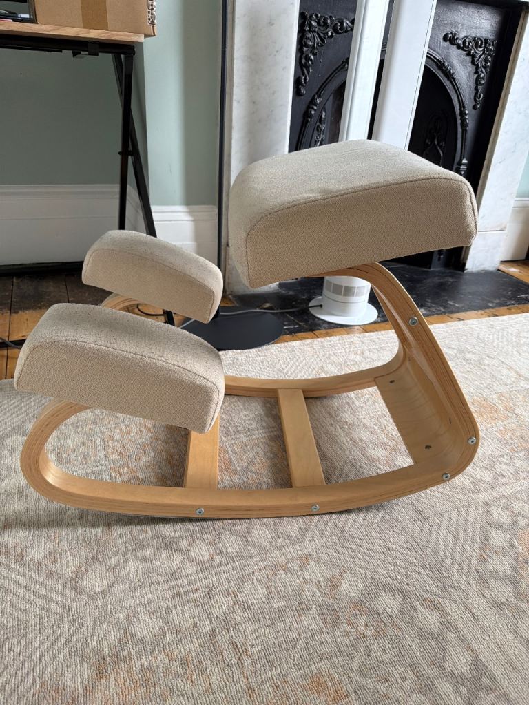 Ergonomic Kneeling Chair – Beige Fabric, Good Condition