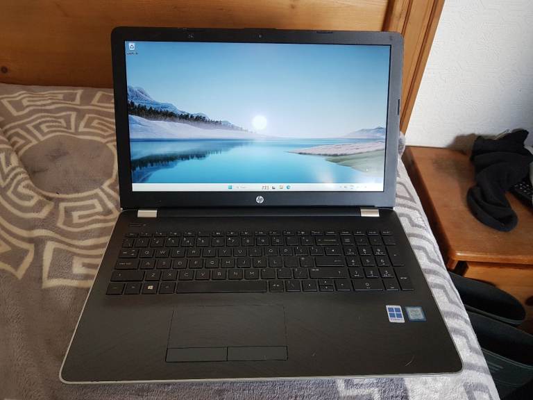 laptop hp 15-bs103na windows 11 intel core i7-8550u 180ghz 8th gen 16g memory 250 s