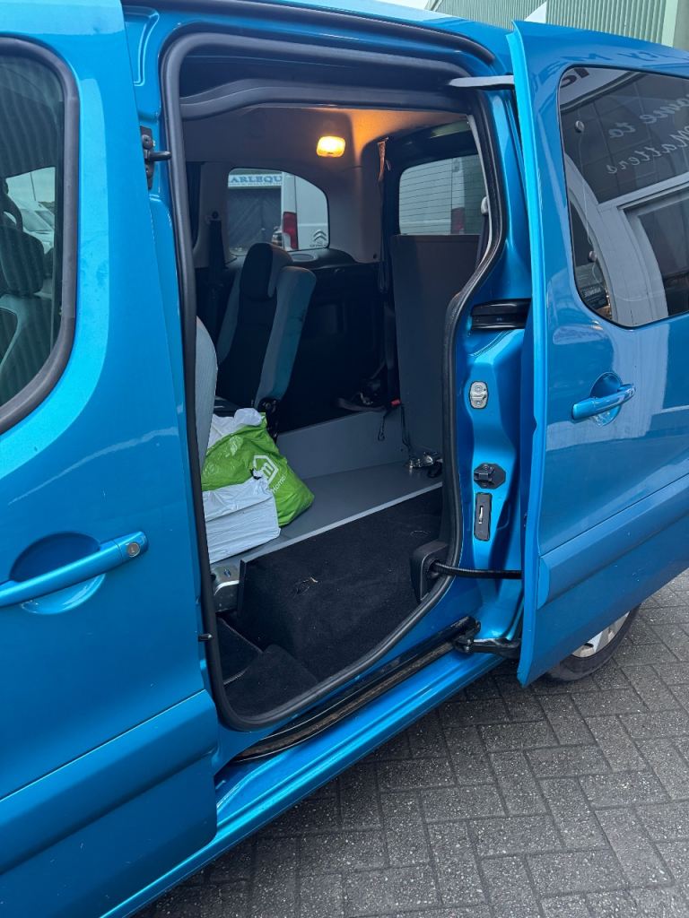 Citroen, BERLINGO MULTISPACE, MPV, 2013, Semi-Auto, 1560 (cc), 5 doors