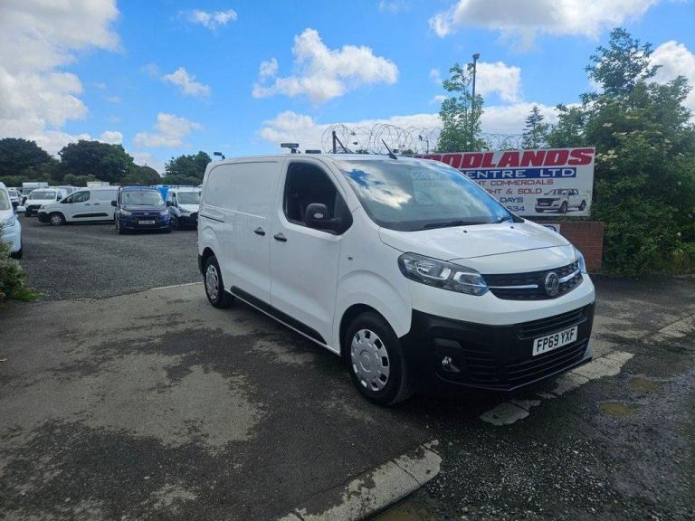 2019 ON 69 PLATE VAUXHALL VIVARO 2900 EDITION 1.5 TURBO DIESEL 59K ULEZ FREE 
