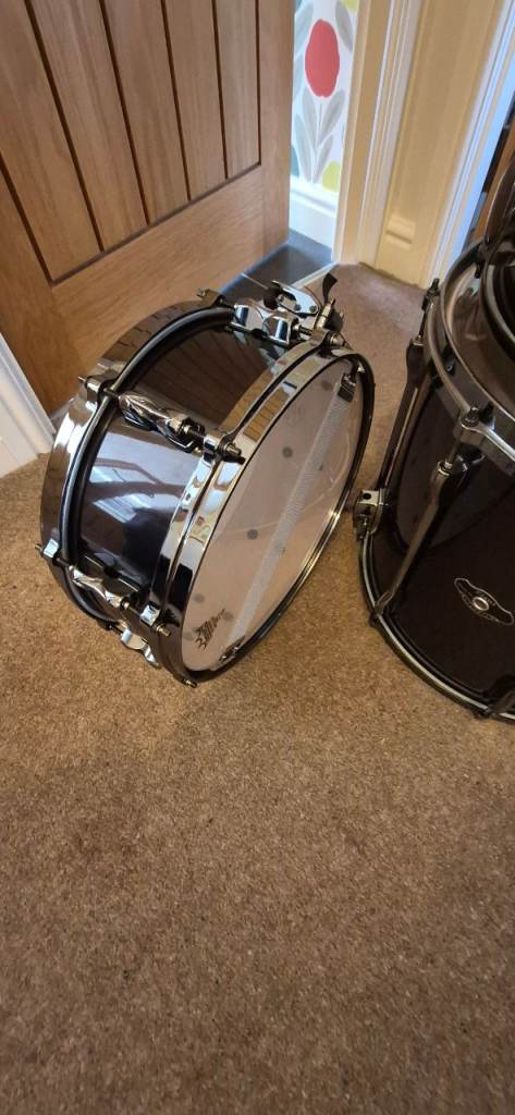 Tama Superstar Hyperdrive 6-piece drum kit