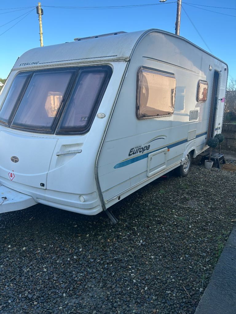 4 berth Sterling Europa caravan 2007 525 model 