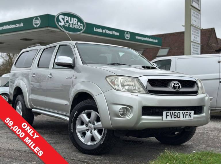 2011 Toyota Hilux 3.0 D-4D Invincible Pickup 4dr Diesel Automatic 4WD (236 g/km, 171 bhp) PICK UP...