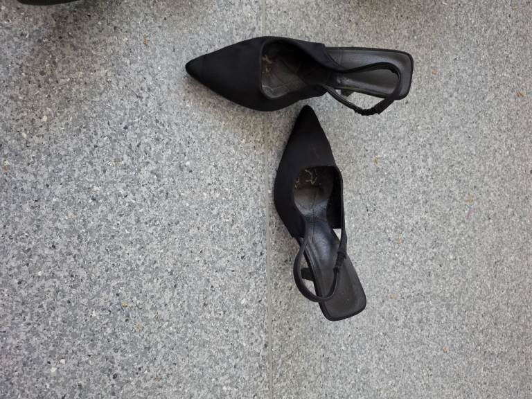 Black shoes 