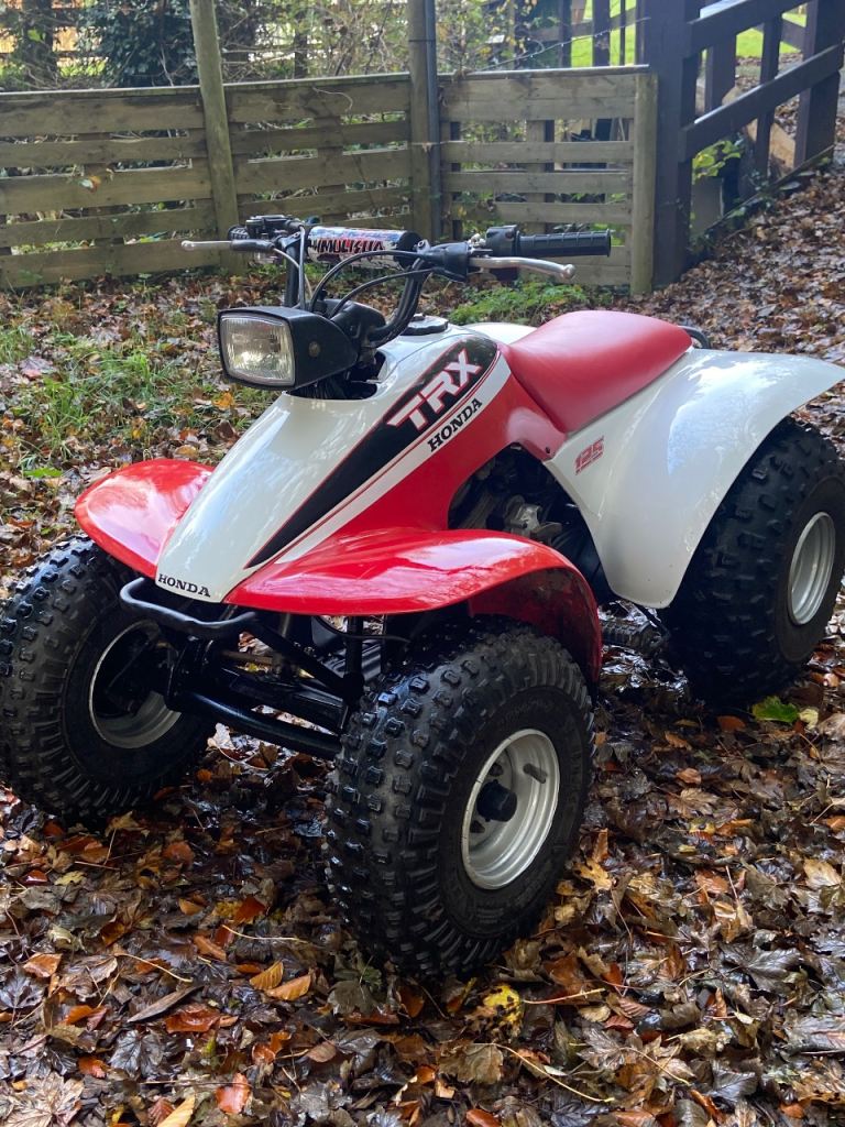 Honda trx 125 quad big red 