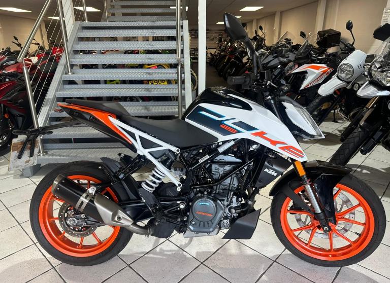 KTM 125 Duke 2023