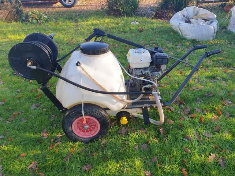 Honda  petrol  engine .