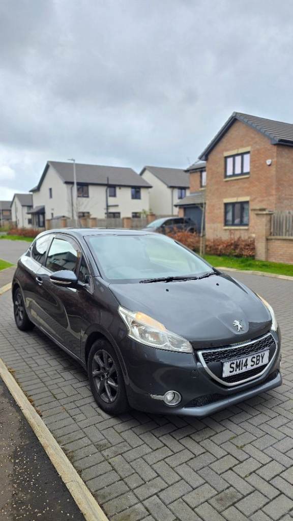 Peugeot, 208, Hatchback, 2014, Manual, 1398 (cc), 3 doors