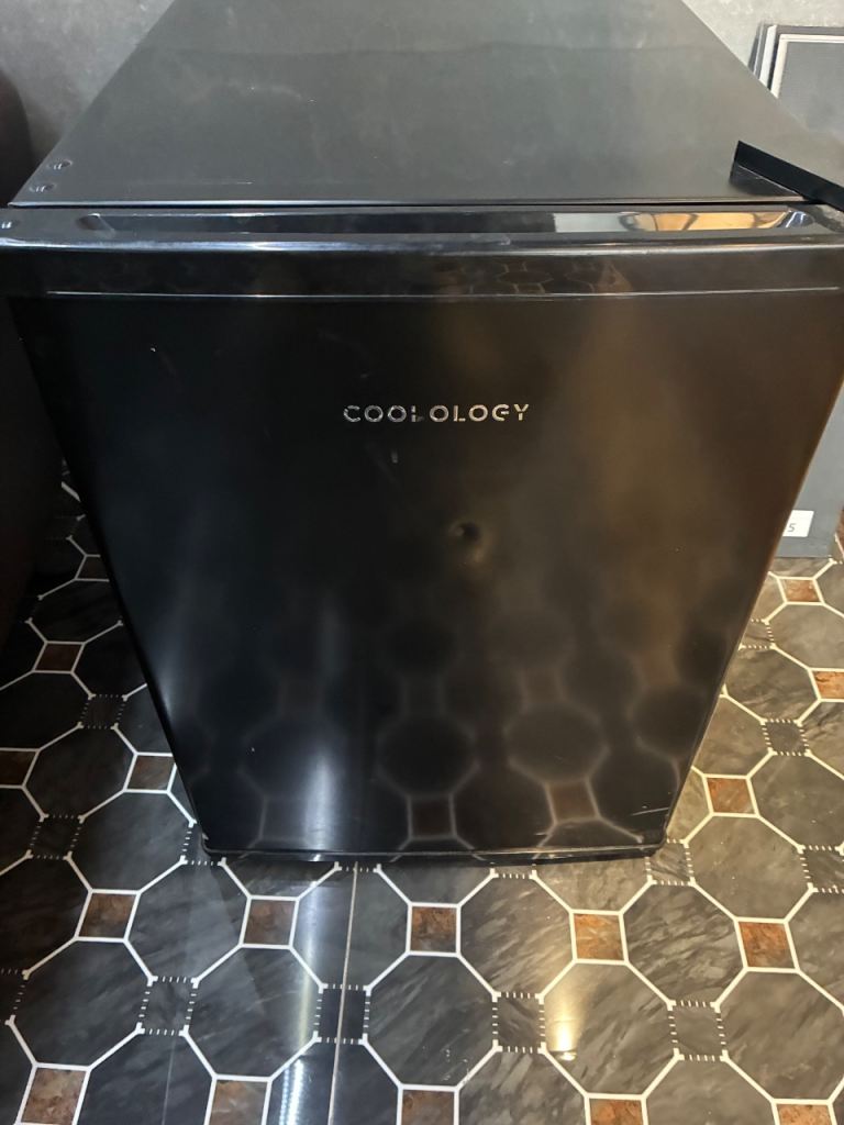 £35 Black Counter Fridge 65L Small Fridge 