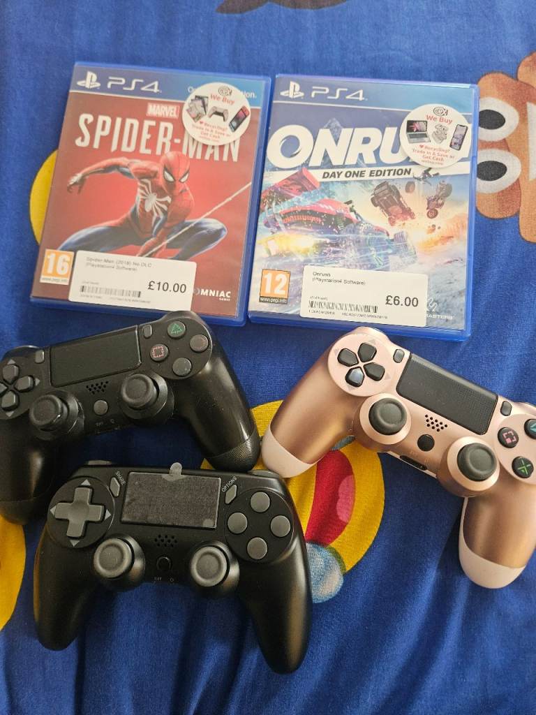 Ps4 controllers x.3 Free games!!! Spiderman
