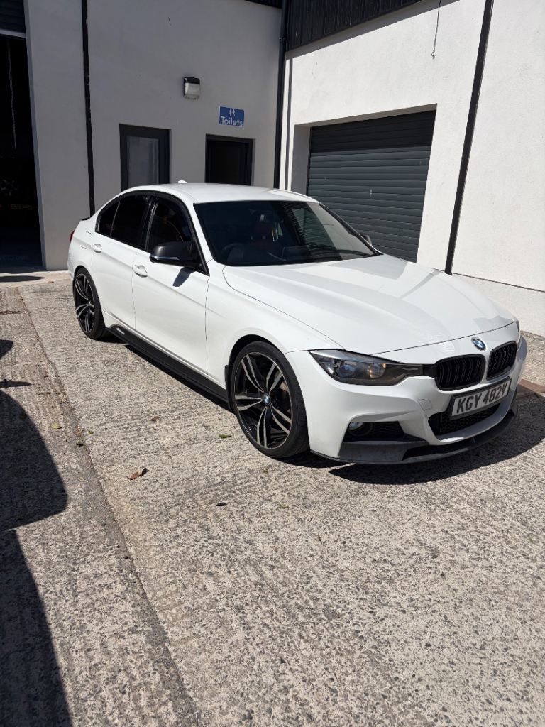 BMW, 3 SERIES, Saloon, 2013, Manual, 1995 (cc), 4 doors