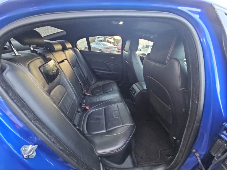 Jaguar, XE, Saloon, 2017, Other, 1999 (cc), 4 doors