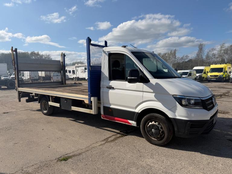 2020 VOLKSWAGEN CRAFTER CR50 LWB FLATBODY/TAIL LIFT PRICE IS PLUS VAT 