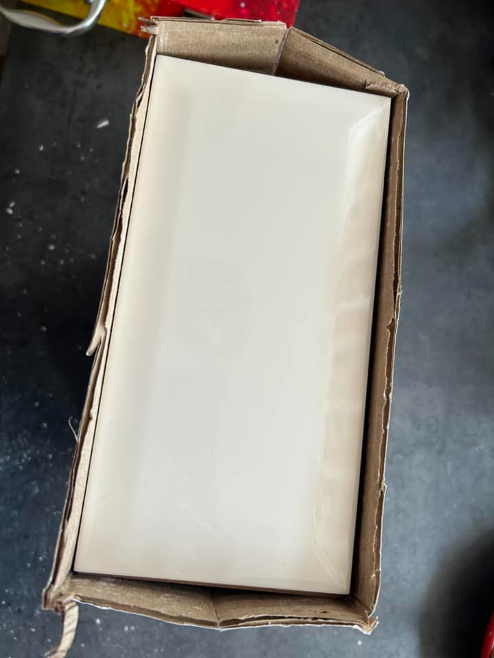 Brand new 29 Ceramic Metro Tiles Topps Tiles Ivory colour collection hackney e8